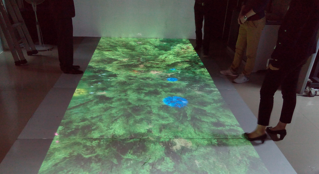 地面互動(dòng)投影1